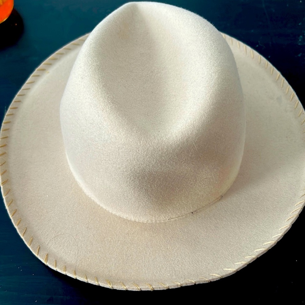Urban outfitters neutral colored hat